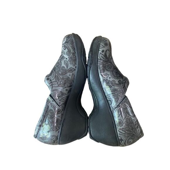 Nurse Mates Pillowtop Bryar Gray Black Paisley Slip On Wedge Clogs Shoes Sz 8.5W - Picture 5 of 8